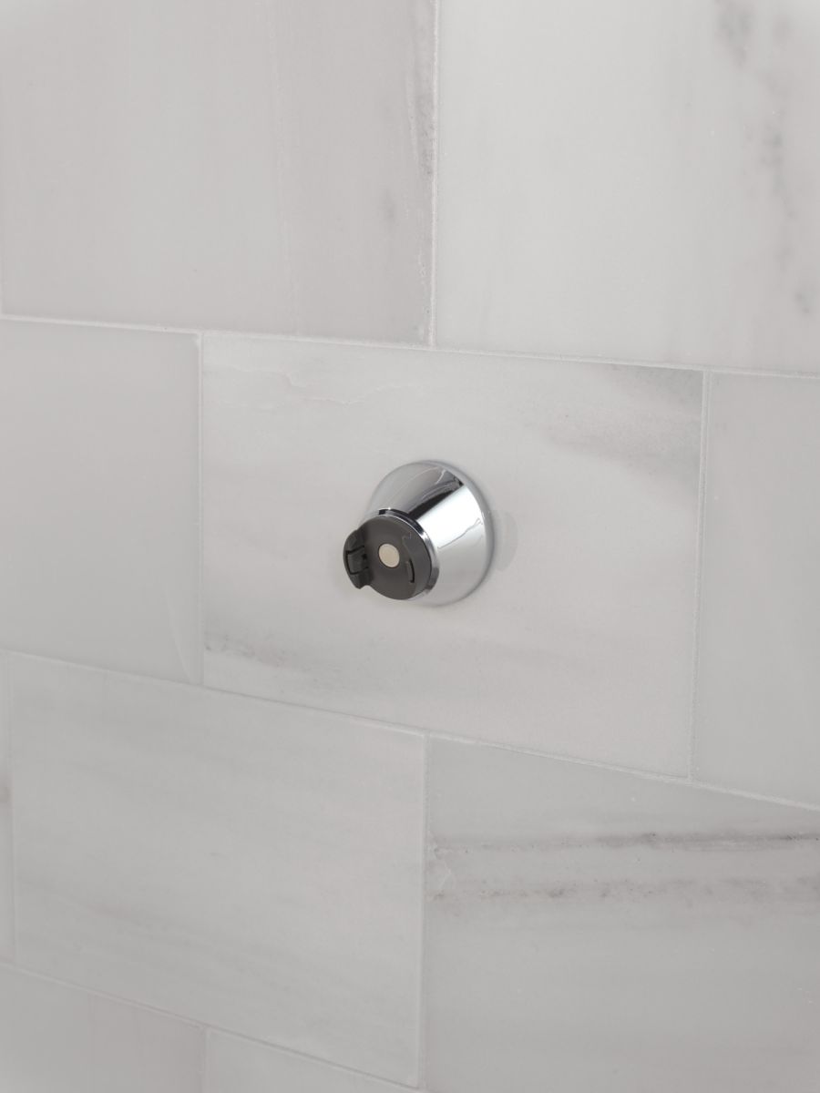 DELTA Universal Showering Components SureDock Magnetic Docking Mount — Lumicoat® Chrome