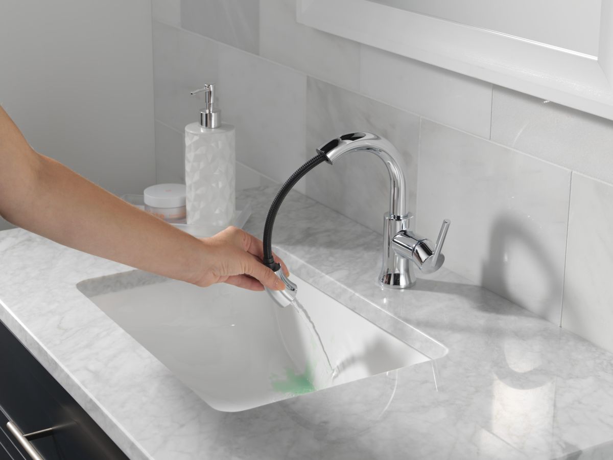 DELTA Trinsic Single Handle Pull-Down Bathroom Faucet — Chrome