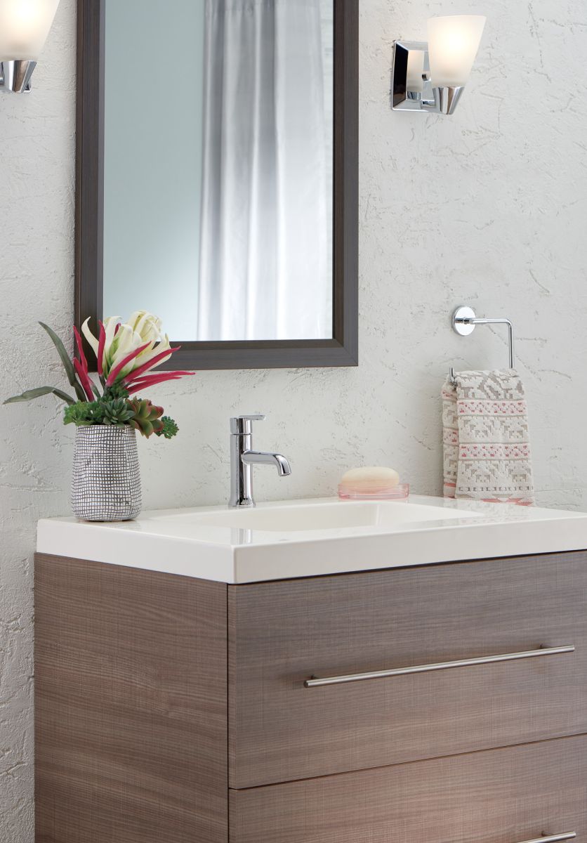 DELTA Trinsic Towel Ring — Chrome