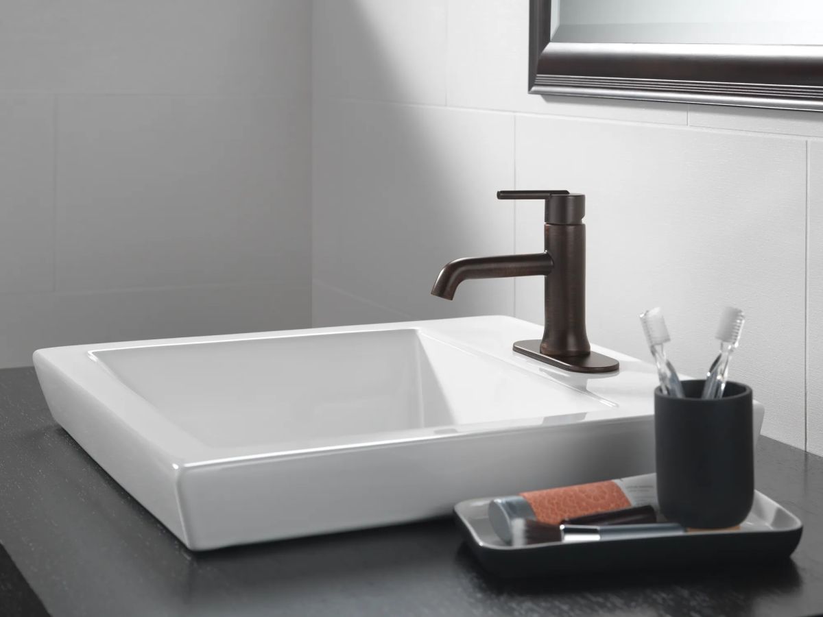 DELTA Trinsic Single Handle Bathroom Faucet — Venetian Bronze