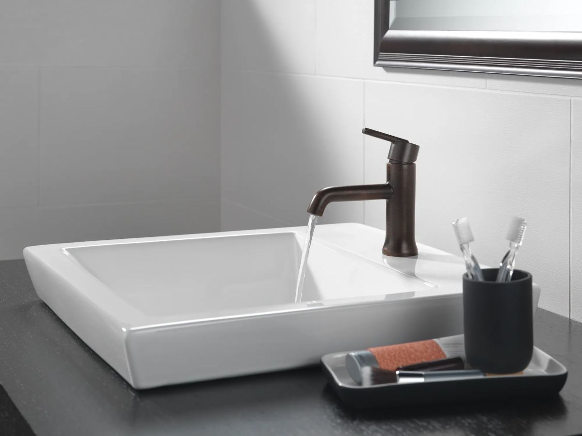 DELTA Trinsic Single Handle Bathroom Faucet — Venetian Bronze