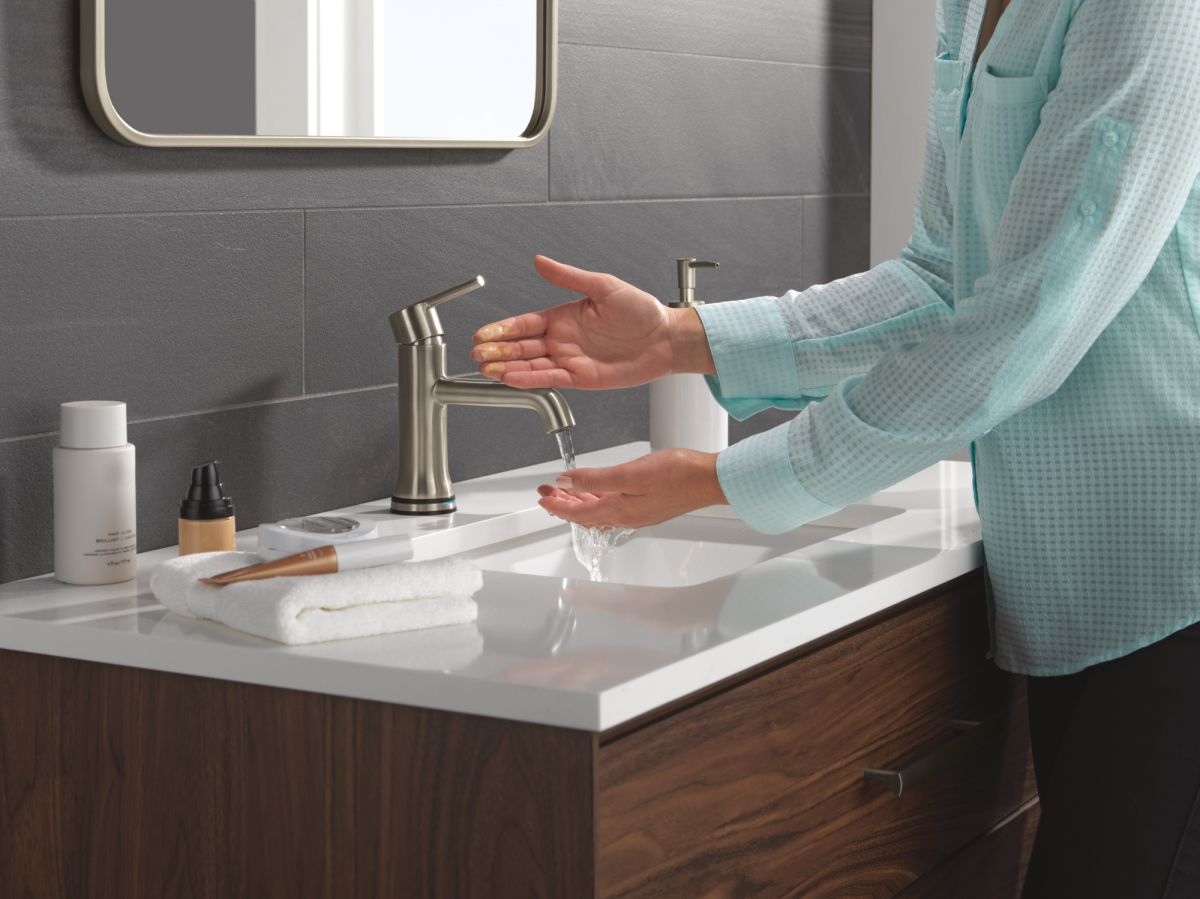 DELTA Trinsic Touch2O Bathroom Faucet with Touchless Technology — Stainless