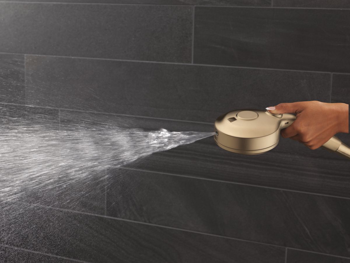 DELTA Universal Showering Components 6-Setting HydroRain with ProClean — Lumicoat® Champagne Bronze