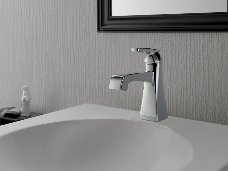 DELTA Ashlyn Single Handle Bathroom Faucet — Chrome