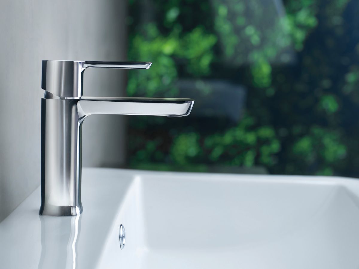 DELTA Modern Single Handle Project-Pack Bathroom Faucet — Chrome
