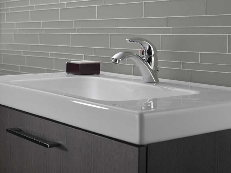 DELTA Classic Single Handle Bathroom Faucet — Chrome