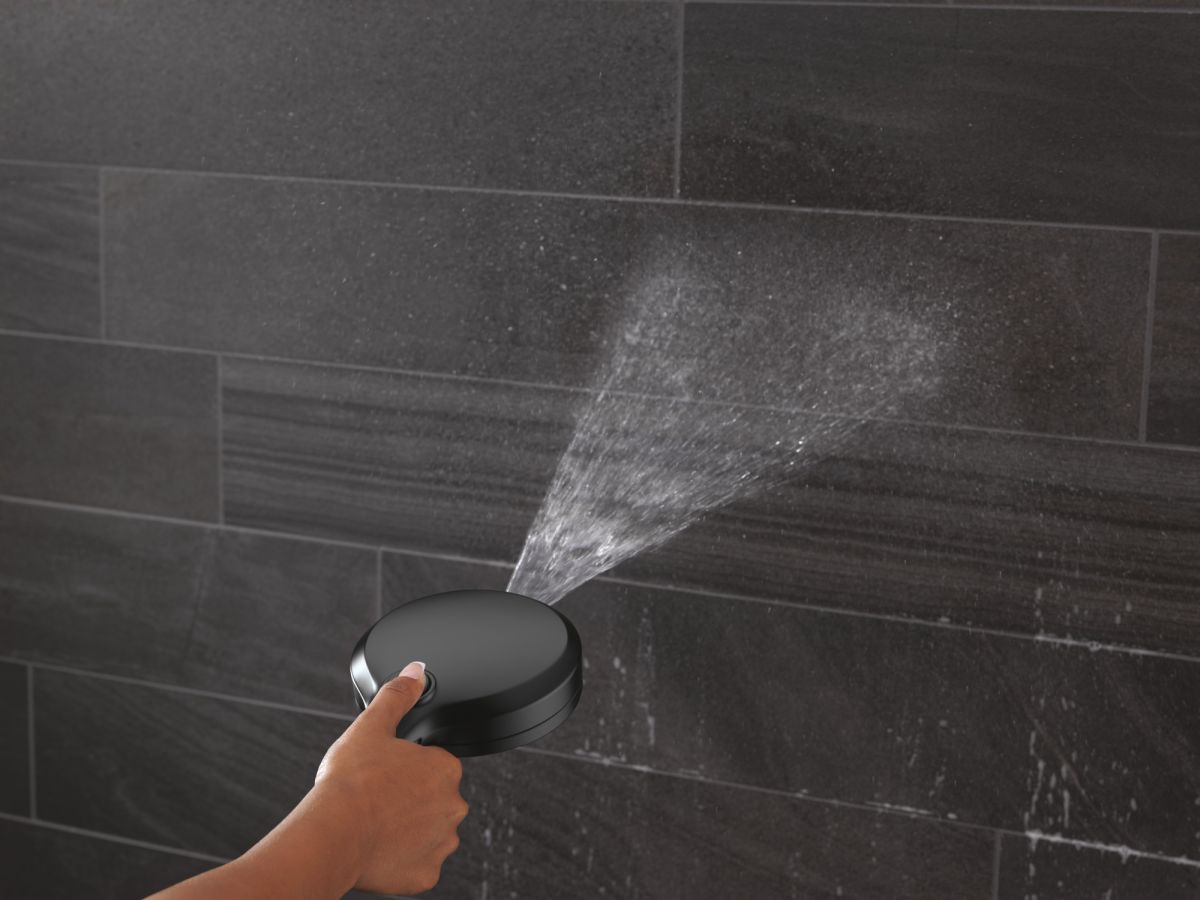 DELTA Universal Showering Components 7-Setting In2ition with ProClean — Matte Black