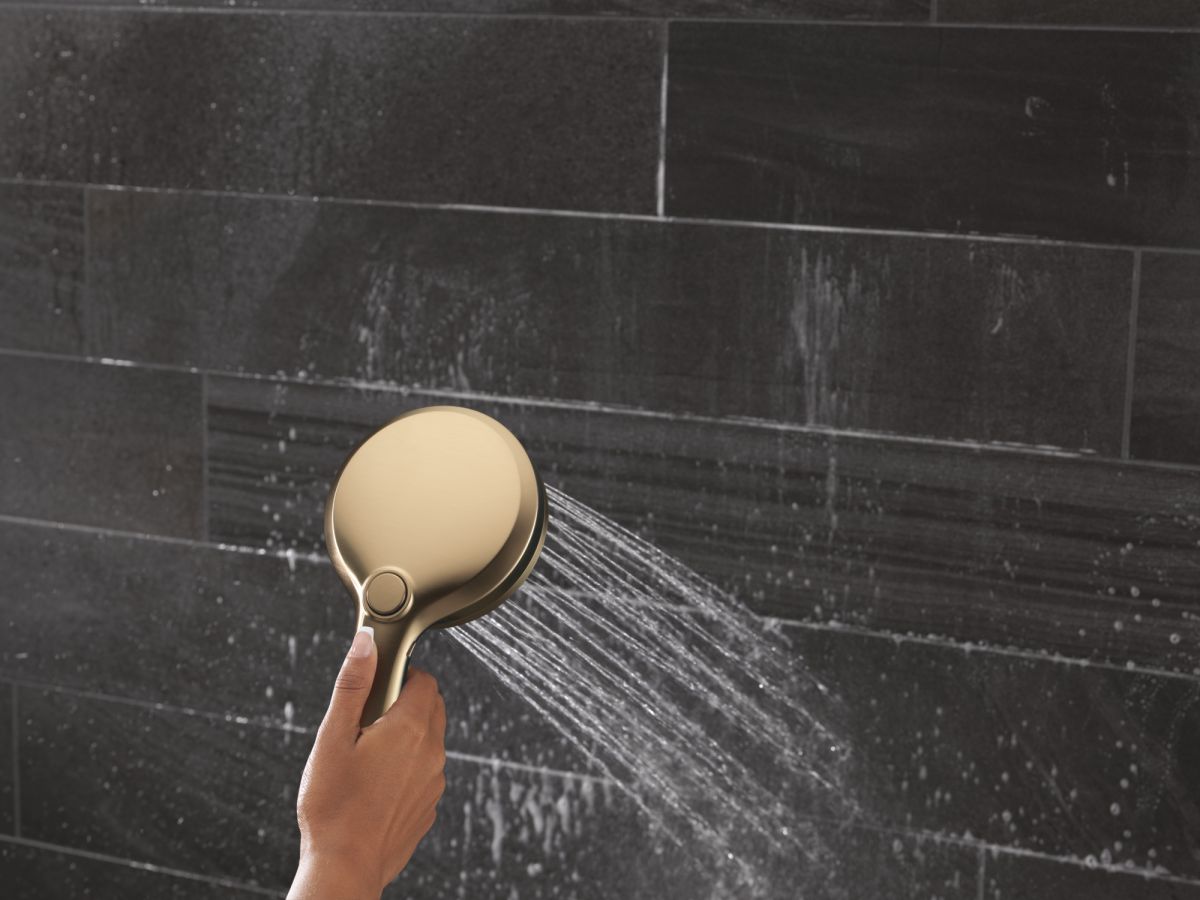 DELTA Universal Showering Components 7-Setting In2ition with ProClean — Lumicoat® Champagne Bronze