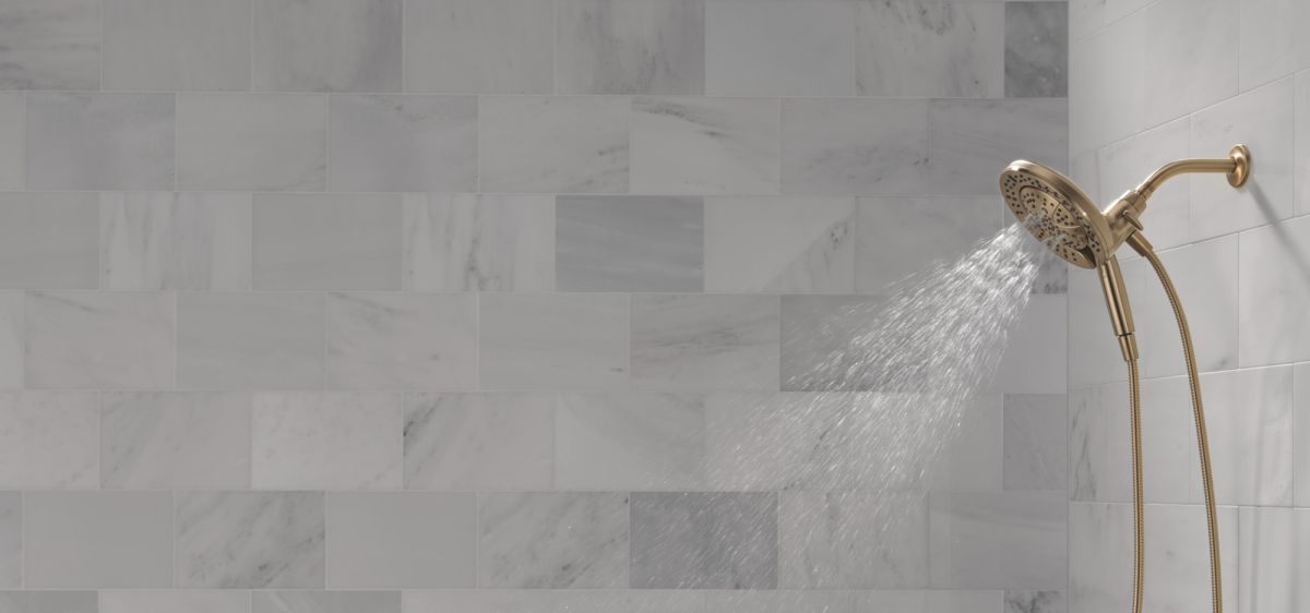 DELTA Universal Showering Components 7-Setting In2ition with ProClean — Lumicoat® Champagne Bronze