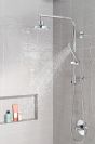 DELTA Universal Showering Components H2OKINETIC 5-Setting Contemporary Raincan Shower Head — Lumicoat® Chrome
