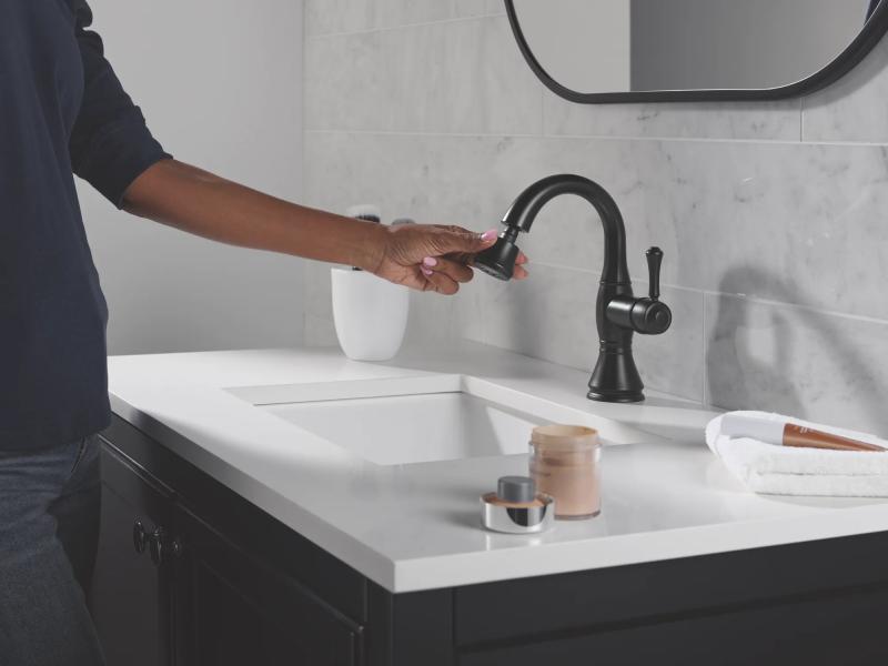 DELTA Cassidy Single Handle Pull Down Bathroom Faucet — Matte Black