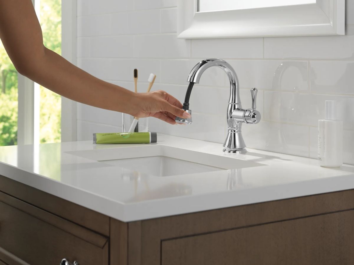 DELTA Cassidy Single Handle Pull-Down Bathroom Faucet — Chrome