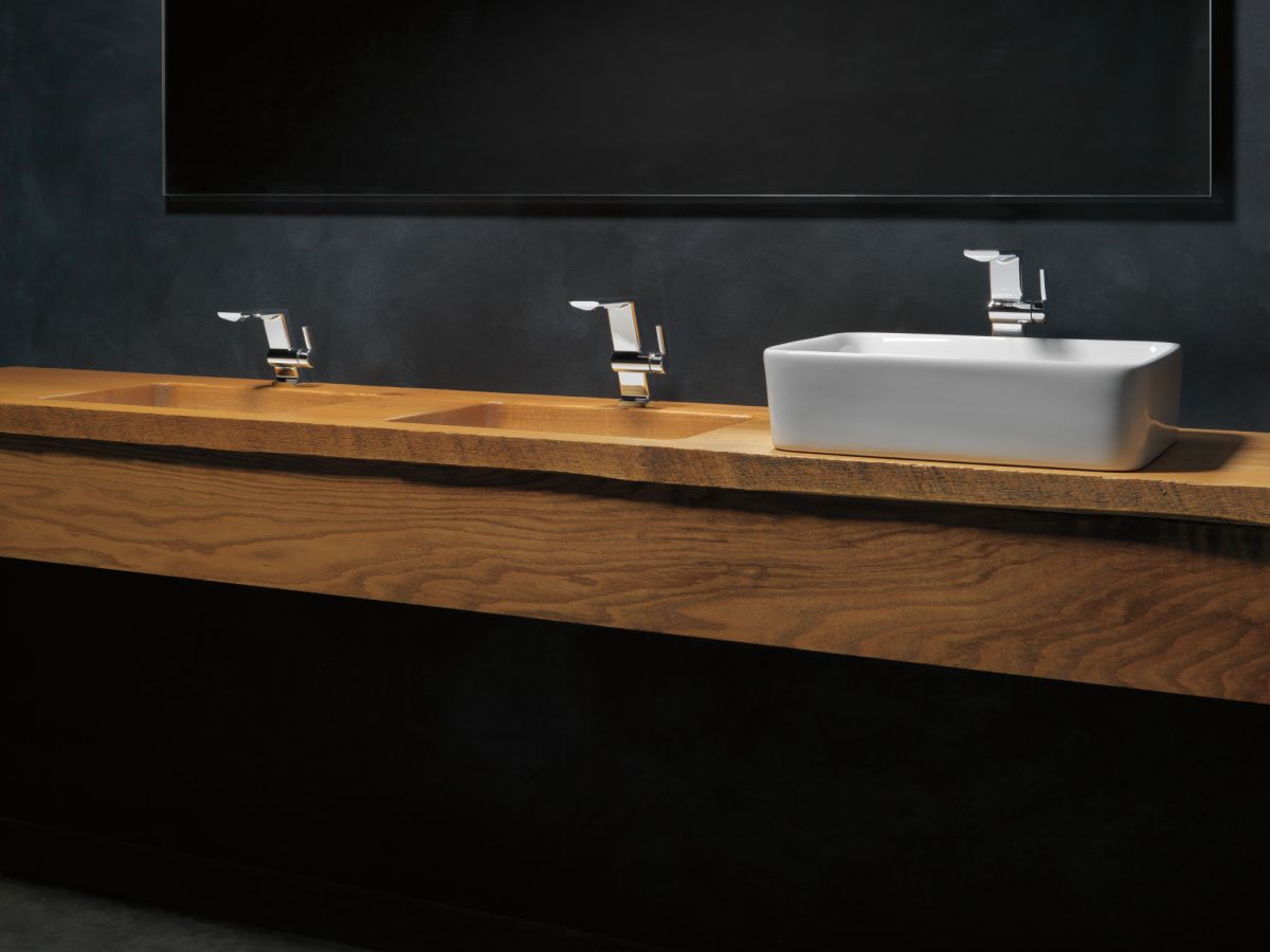 DELTA Pivotal Single Handle Vessel Bathroom Faucet — Lumicoat® Chrome