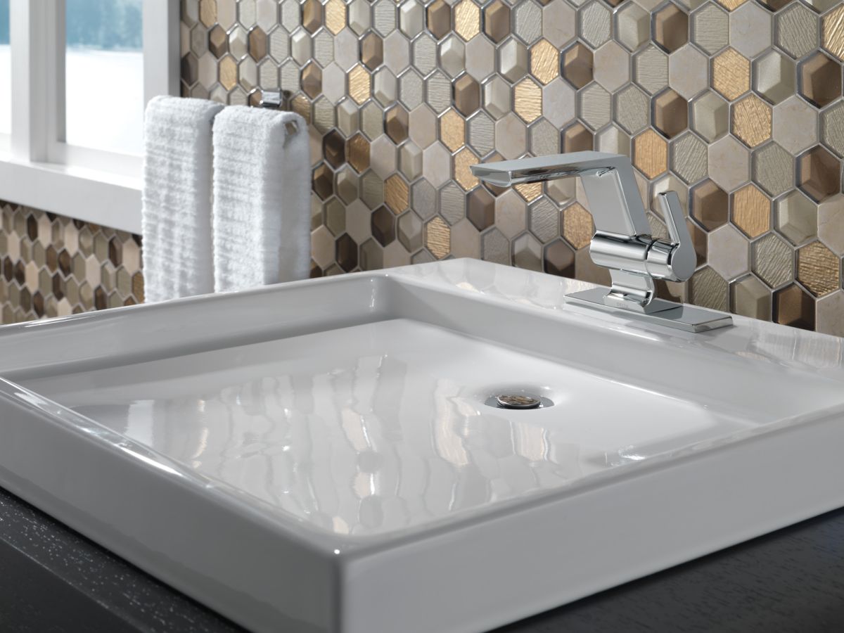 DELTA Pivotal Single Handle Bathroom Faucet — Lumicoat® Chrome