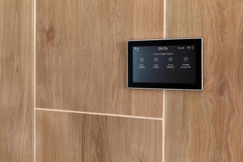 DELTA Universal Showering Components Digital Interface — Lumicoat® Chrome