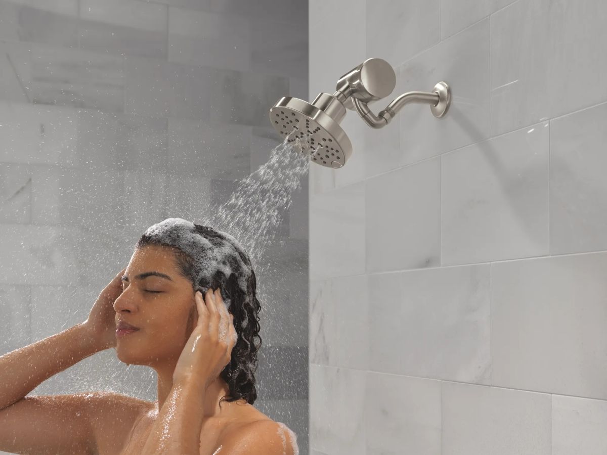 DELTA Clarifi Premium Shower Filter Attachment — Stainless