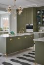 BRIZO Litze Pull-Down Faucet with Square Spout and Industrial Handle — Luxe Gold
