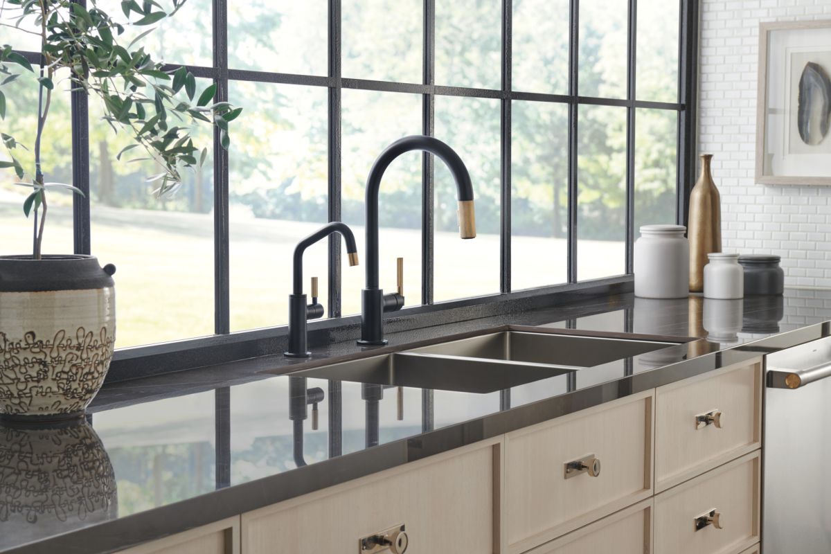 BRIZO Litze Beverage Faucet with Angled Spout and Knurled Handle — Matte Black/Luxe Gold