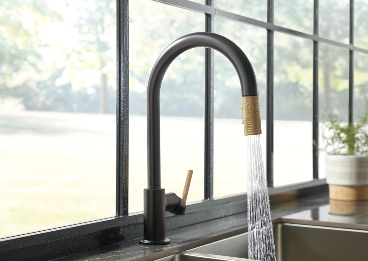 BRIZO Litze Pull-Down Faucet with Arc Spout and Knurled Handle — Matte Black/Luxe Gold