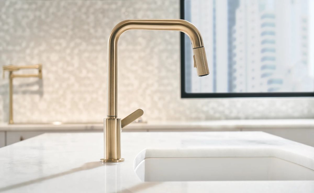 BRIZO Litze Pull-Down Faucet with Square Spout and Industrial Handle — Luxe Gold
