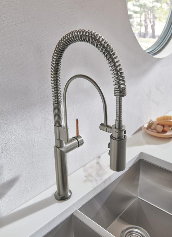BRIZO Odin Semi-Professional Kitchen Faucet - Less Handle — Luxe Steel