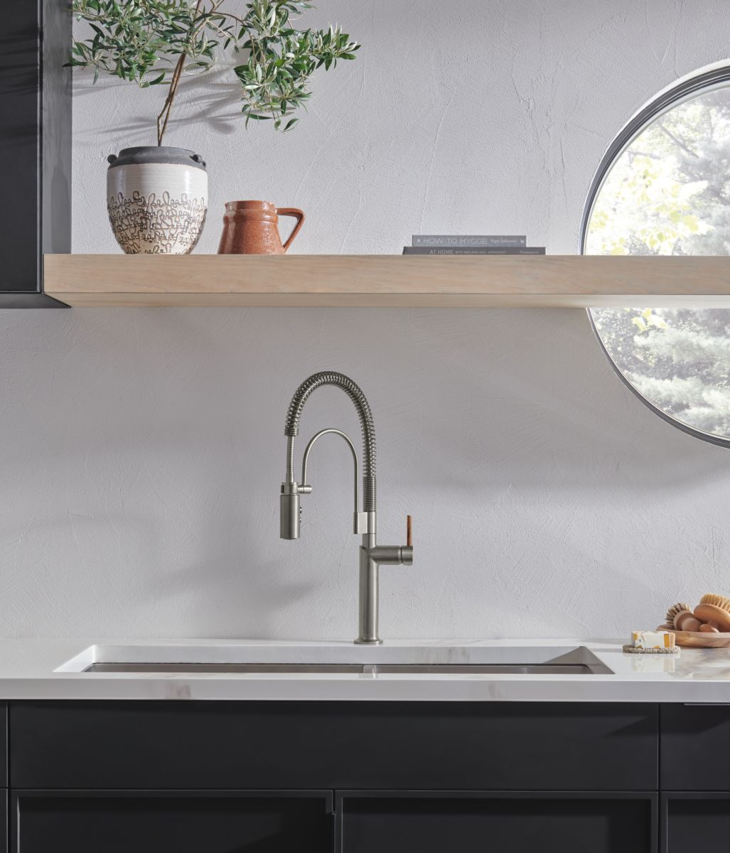 BRIZO Odin Semi-Professional Kitchen Faucet - Less Handle — Luxe Steel