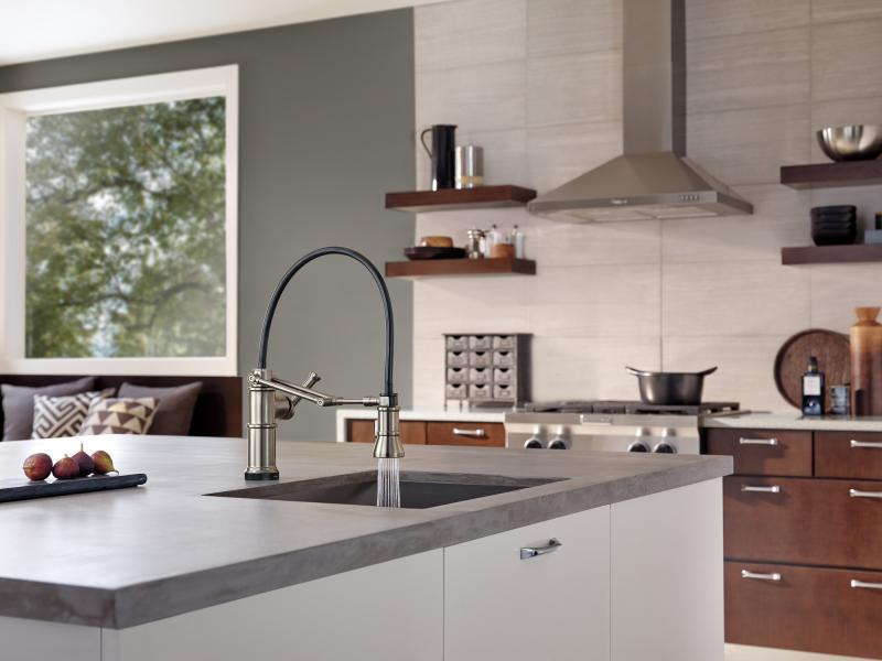 BRIZO Artesso Single Handle Articulating Kitchen Kitchen Faucet with SmartTouch Technology — Stainless