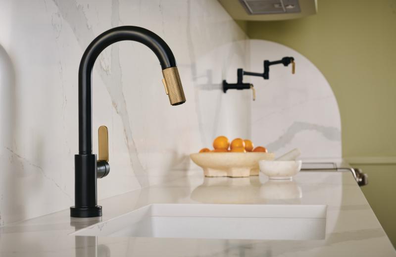 BRIZO Litze Smarttouch Pull-Down Prep Faucet with Arc Spout - Industrial Handle — Matte Black/Luxe Gold