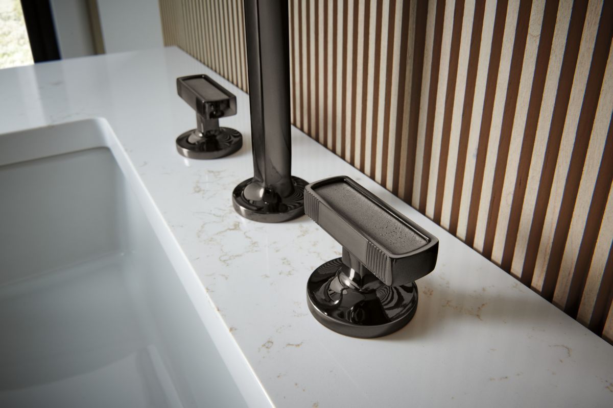 BRIZO Kintsu Widespread Lavatory Faucet with Arc Spout - Less Handles 1.5 GPM — Brilliance Black Onyx