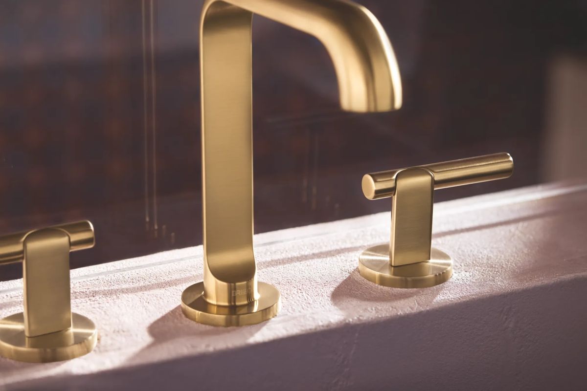 BRIZO Roccesco Widespread Lavatory Faucet with Square Spout - Less Handles — Luxe Gold