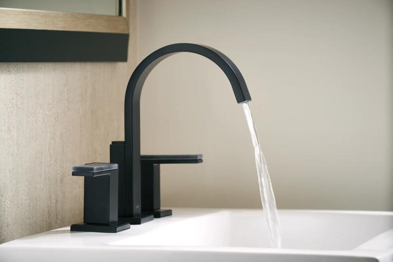 BRIZO Siderna Widespread Lavatory and Bidet Solar Gray Glass Lever Handle Kit — Matte Black