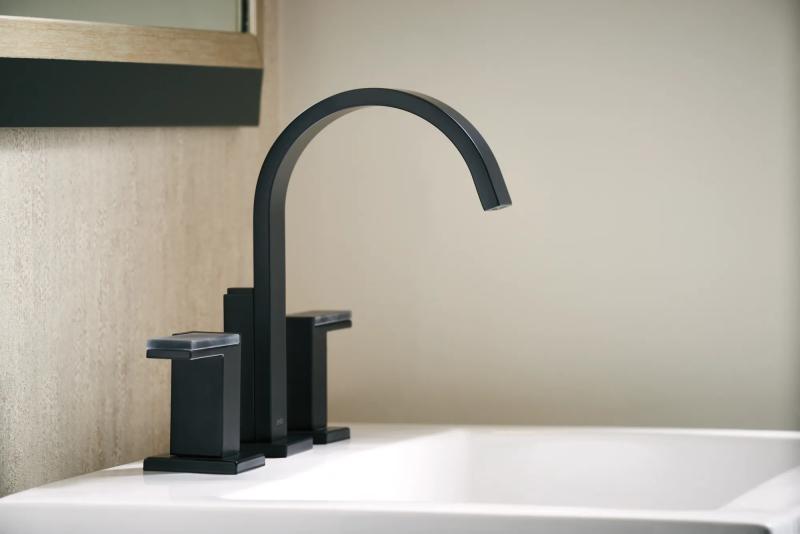 BRIZO Siderna Widespread Lavatory and Bidet Solar Gray Glass Lever Handle Kit — Matte Black