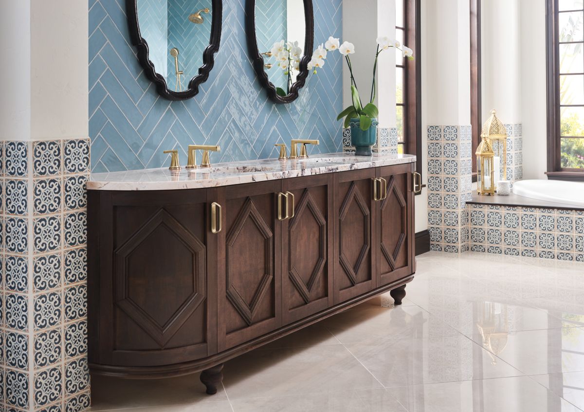 BRIZO Levoir Single-Handle Floor Mount Tub Filler — Luxe Gold