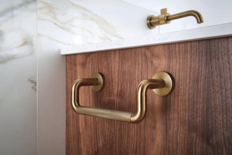 BRIZO Litze 8" Towel Bar — Luxe Gold