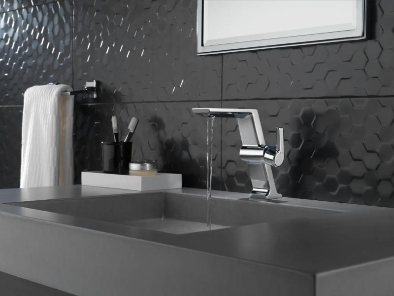 DELTA Pivotal 8" Mini Towel Bar — Chrome