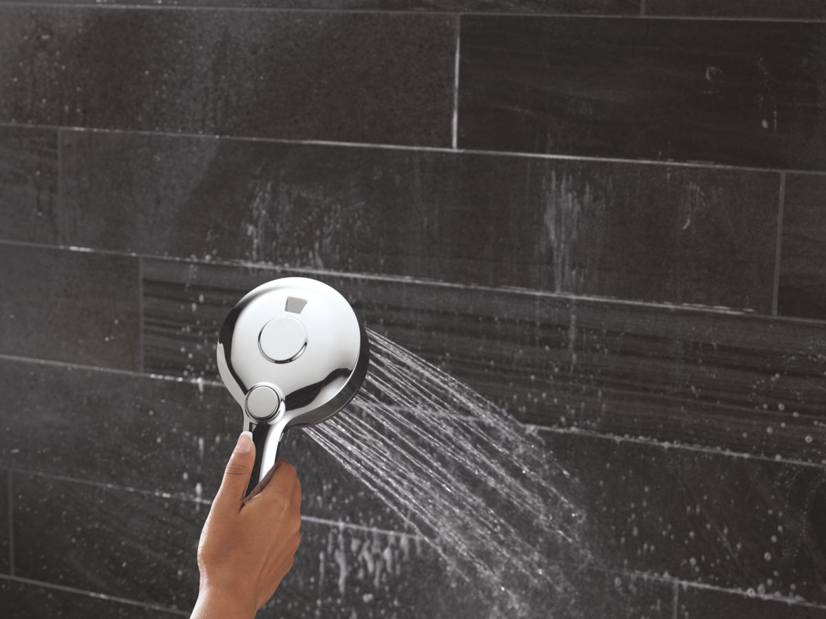 DELTA Universal Showering Components 5-Setting HydroRain with ProClean — Chrome