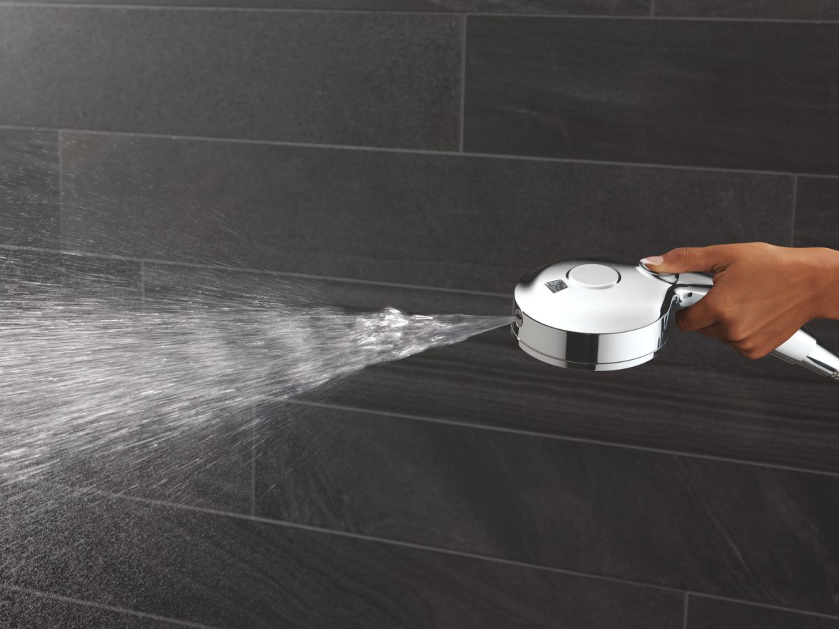 DELTA Universal Showering Components 5-Setting HydroRain with ProClean — Chrome