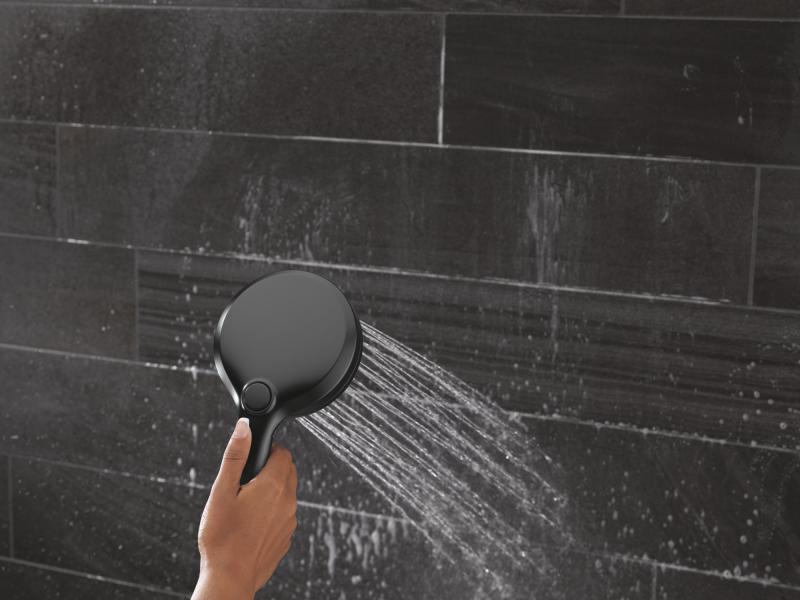 DELTA Universal Showering Components 6-Setting In2ition  with ProClean — Matte Black