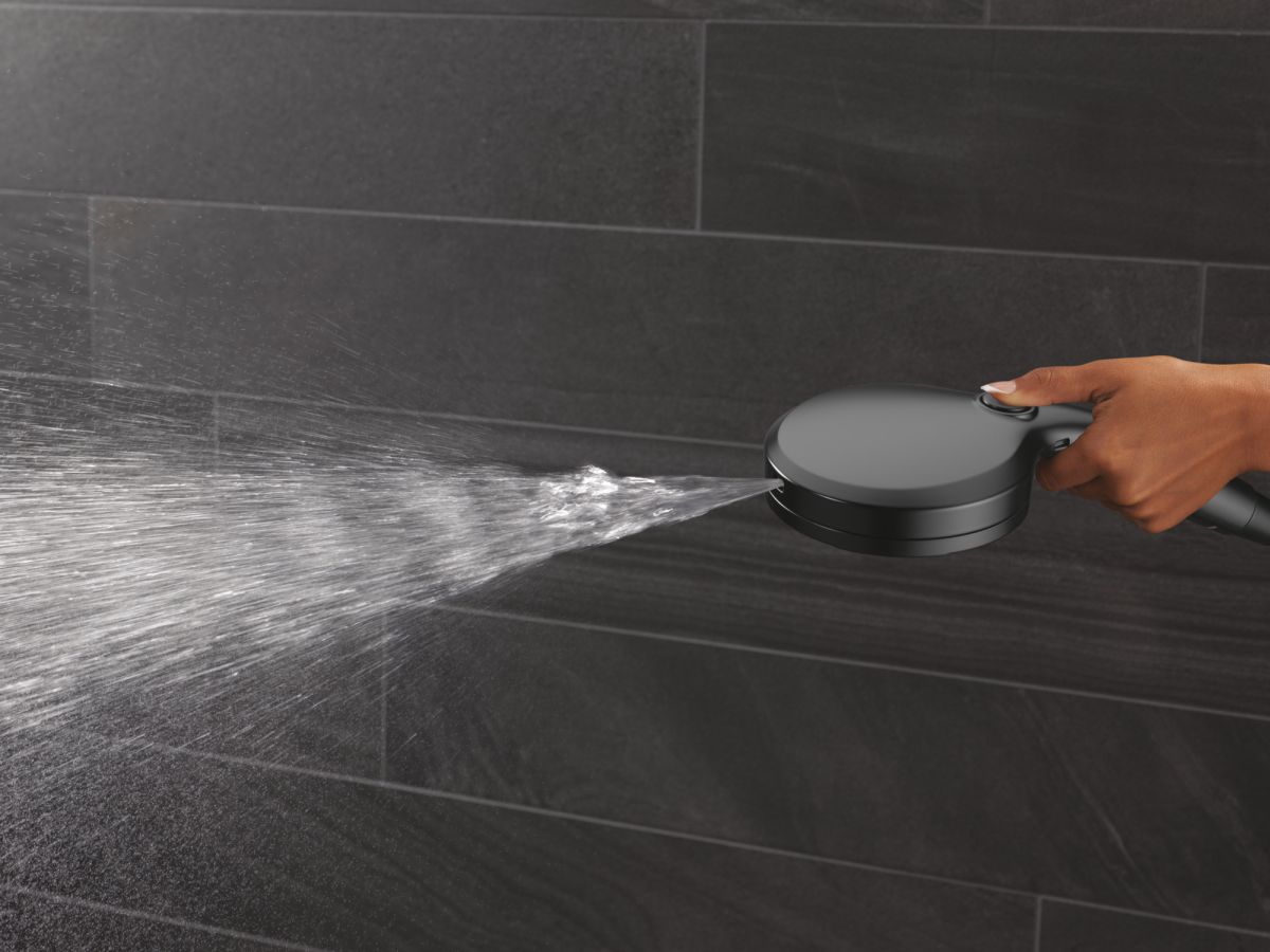 DELTA Universal Showering Components 6-Setting In2ition  with ProClean — Matte Black