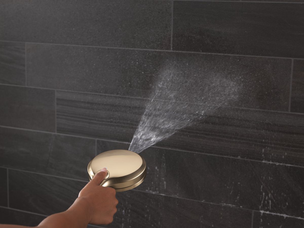 DELTA Universal Showering Components 6-Setting In2ition  with ProClean — Champagne Bronze
