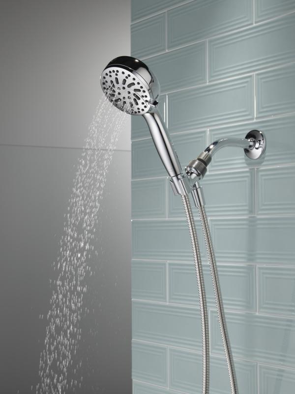 DELTA Universal Showering Components 6-Setting Hand Shower with Cleaning Spray — Chrome