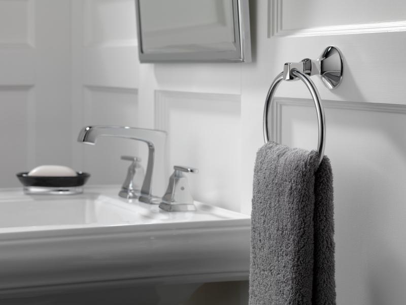 DELTA Ashlyn Two Handle Widespread Bathroom Faucet with EZ Anchor — Chrome