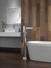 DELTA Zura Single Handle Vessel Bathroom Faucet — Chrome