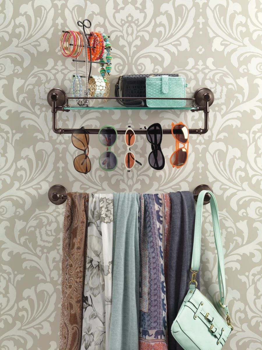 DELTA Cassidy 18" Towel Bar — Venetian Bronze