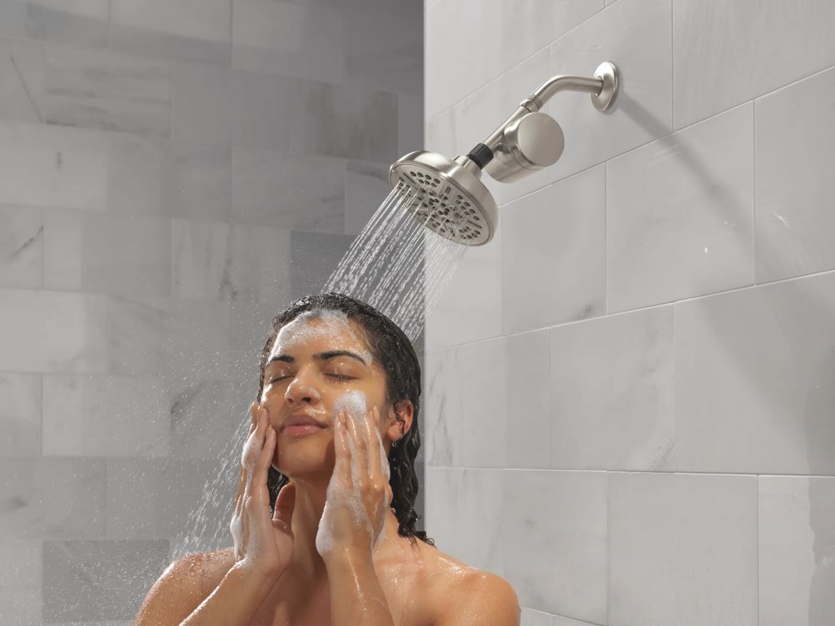 DELTA Clarifi Standard Shower Filter Attachment — Spotshield Brushed Nickel