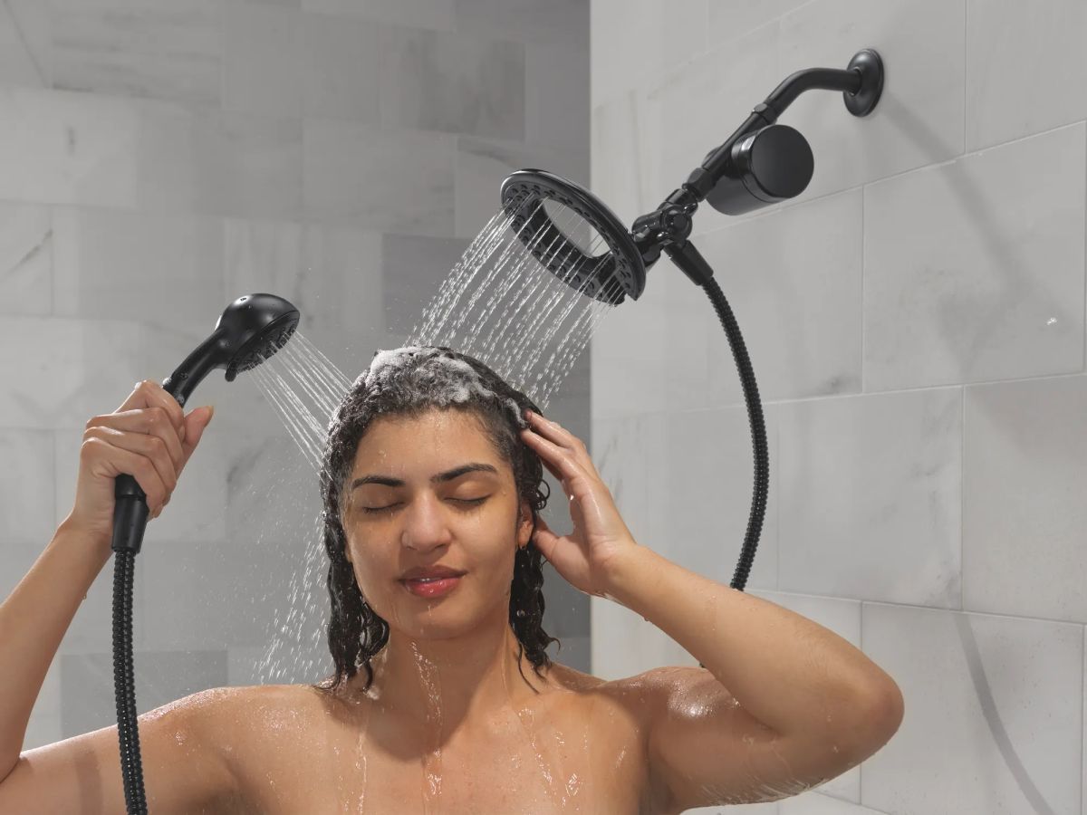 DELTA Clarifi Shower Filter Attachment with 4-Setting In2ition — Matte Black