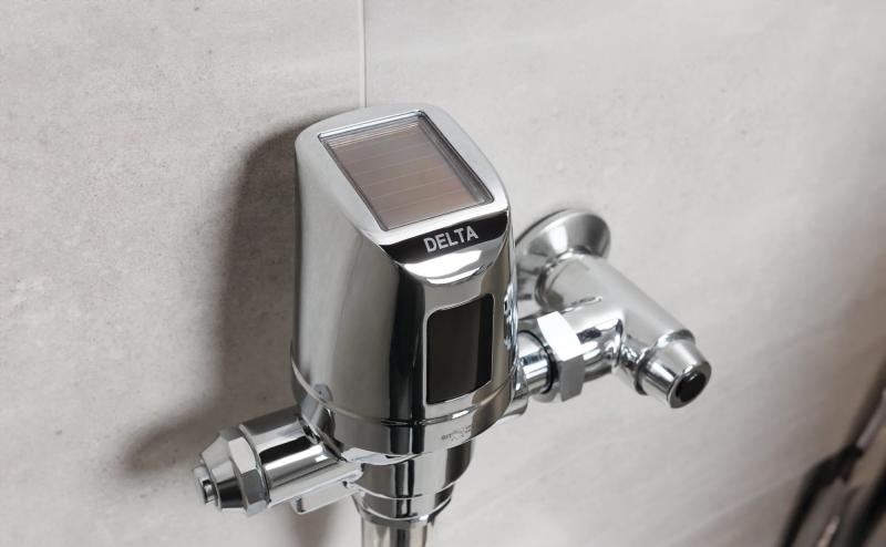 Commercial 81T Electronic Exposed Urinal Flush Valve with Mechanical Manual Override - Solar Operated — Chrome