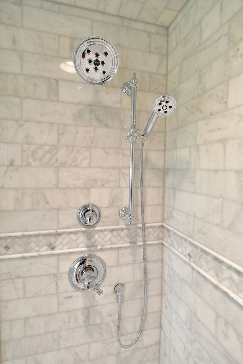 BRIZO Essential Shower 7" Classic Wall Mount Shower Arm And Flange — Chrome