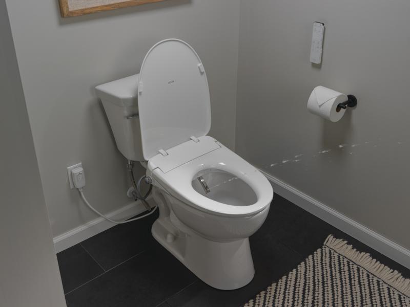 DELTA Refresh Ultimate Elongated Electric Bidet Toilet Seat — White