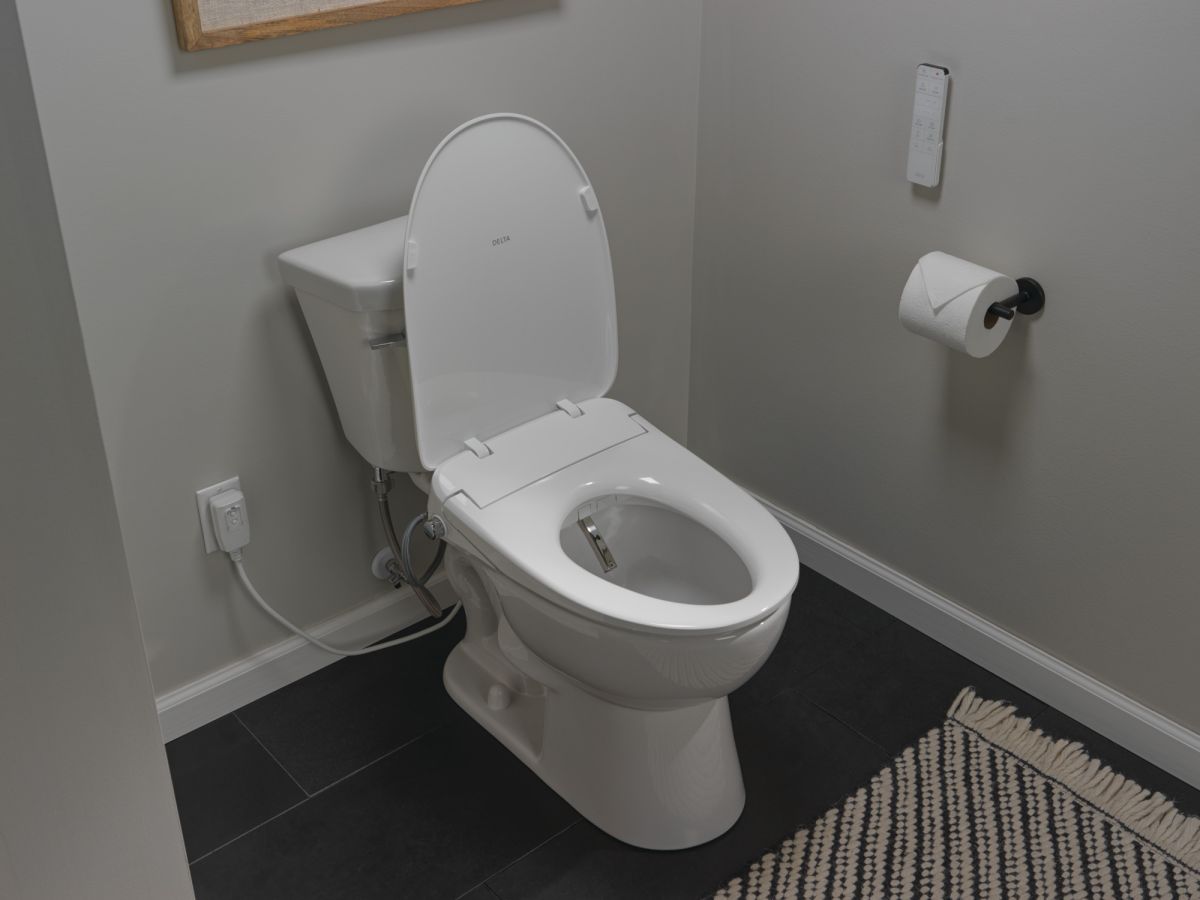DELTA Refresh Ultimate Elongated Electric Bidet Toilet Seat — White